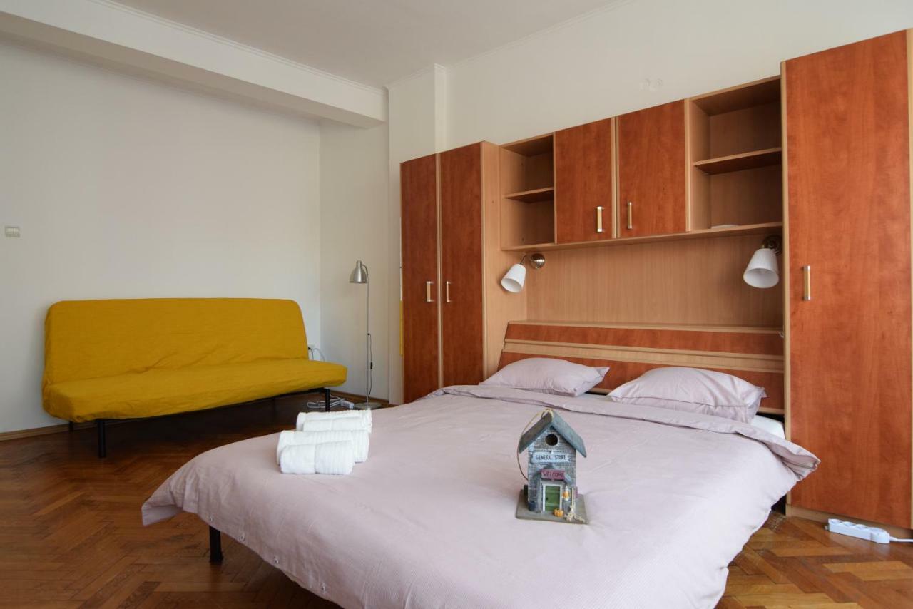 Resedinta Lui Calin - Downtown Park Cismigiu Apartment บูคาเรสต์ ภายนอก รูปภาพ
