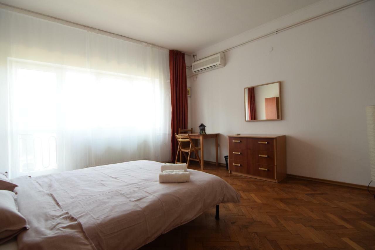 Resedinta Lui Calin - Downtown Park Cismigiu Apartment บูคาเรสต์ ภายนอก รูปภาพ