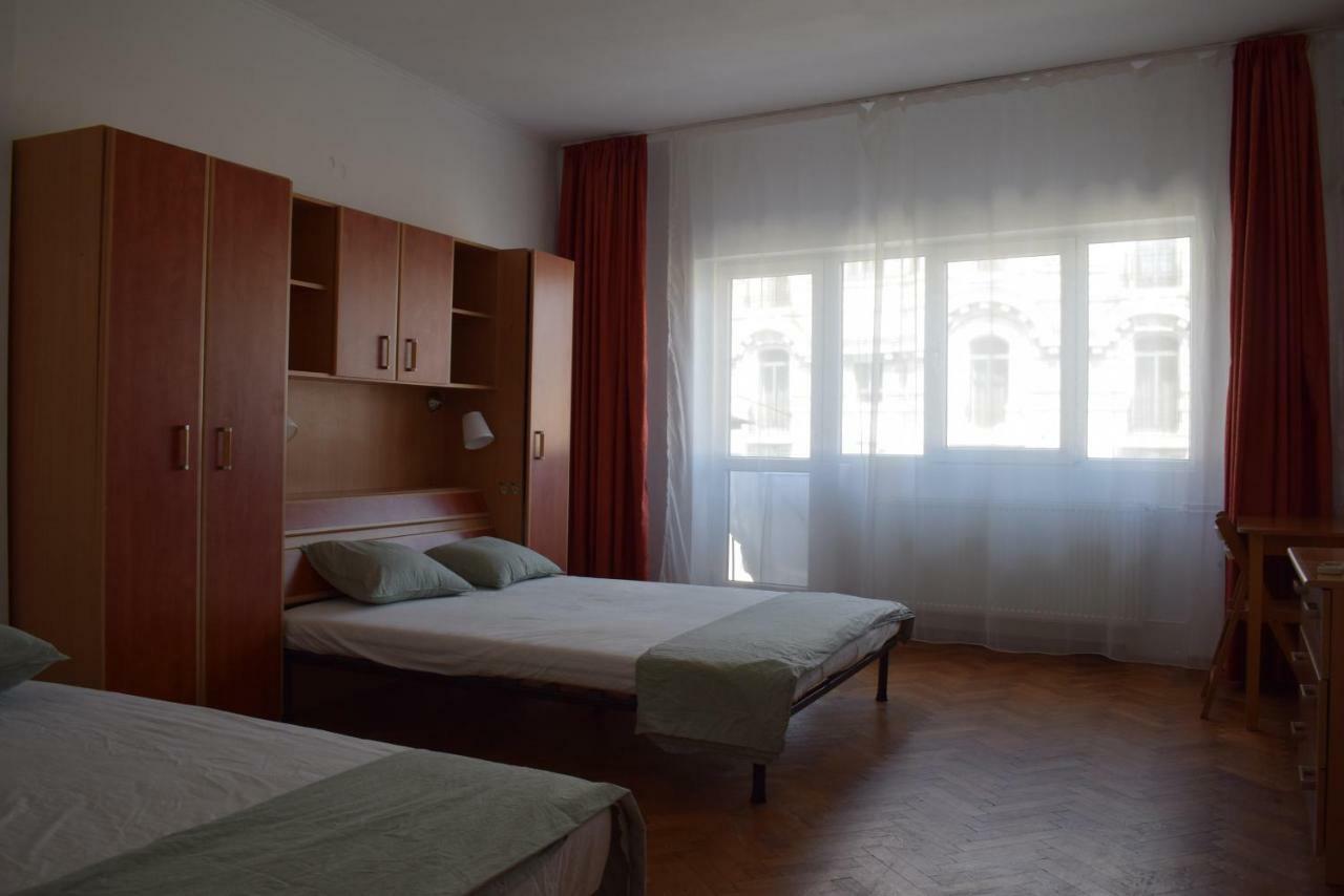 Resedinta Lui Calin - Downtown Park Cismigiu Apartment บูคาเรสต์ ภายนอก รูปภาพ