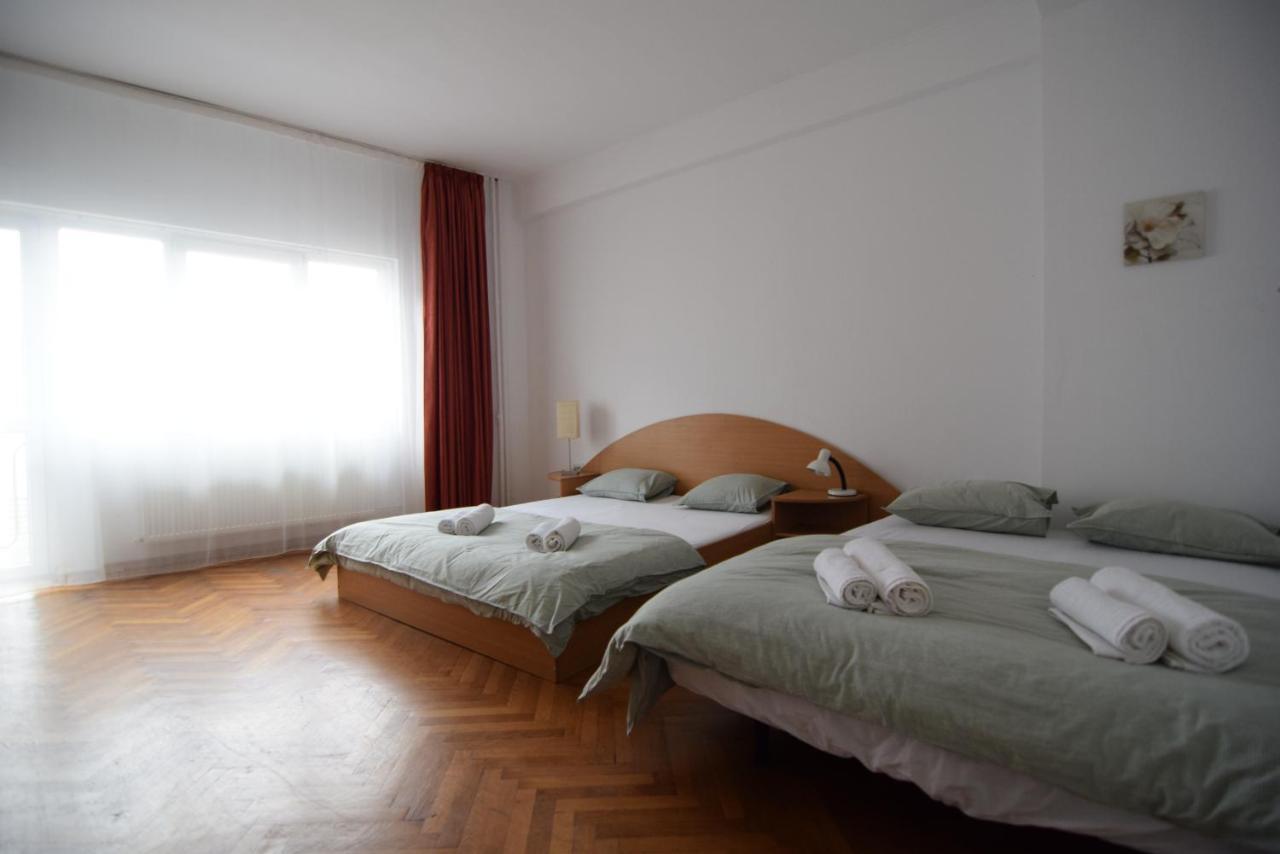 Resedinta Lui Calin - Downtown Park Cismigiu Apartment บูคาเรสต์ ภายนอก รูปภาพ